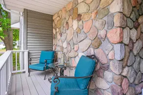 Stunning 5 Bedroom home blocks from Lake Michigan! - Image 4