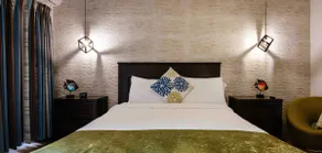 Tibushi Gardens, 1 King Bedr. Apt with Pool - Image 3