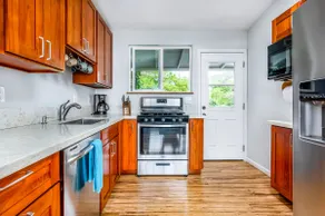 Ocean Front Beach Bungalow, Perfect for families - Image 3
