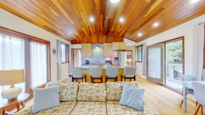 Azalea Reserve Upstairs Suite - Image 4