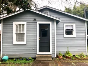 Dan’s Tiny Home Near Downtown/UL/Cajundome - Image 2