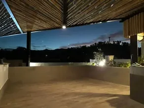 The Bamboo Rooftop and Loft - Image 3