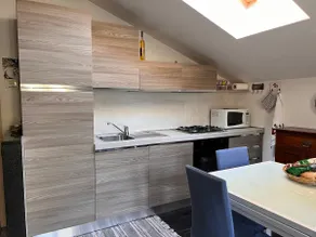 Top floor apartment overlooking Lake Como - Image 4