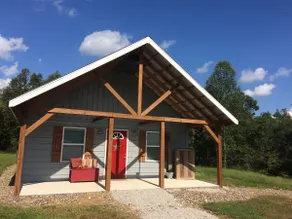 The Cozy Cabin - Image 2