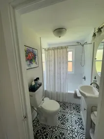Charming Bungalow - Image 5