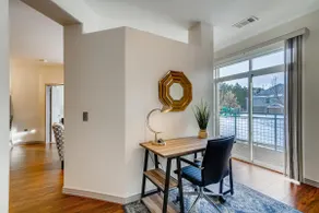 Luxury, 1Bed,2Bath,&Futon, 2min to LightRail,Mall - Image 3