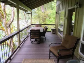 McKenzie Riverfront-w Hottub woodstove+wood - Image 5