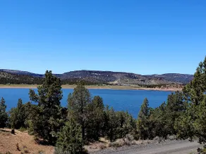 Lake front home on the Prineville reservoir - Image 5