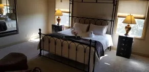 8 Bedroom/7.5 Bathroom spacious & gracious - Image 5