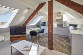 Host & Stay - The Penthouse, Hudsons Yard House - Image 4