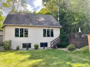 Full Rec lake house just over 1 hr from Green Bay! - Image 5