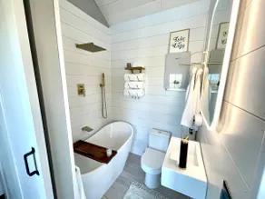 Glam Tiny House in the Country! - Image 4