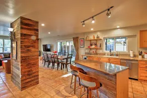 Beautiful Gated Winemaker’s Estate 1 mi to Historic Sonoma Town Square - Image 4