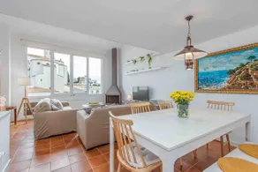 Millennial Immo | Cadaqués Downtown House with Parking - Image 5