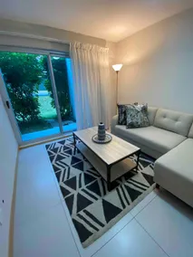 A beautiful apartment in a condominium - Image 2