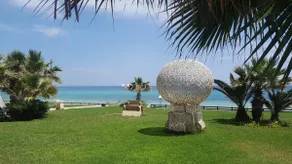 Beautiful Seafront Apartment in Hammamet - Image 4