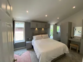 Fox Lodge at Owlet Hideaway - with Hot Tub, Near York - Image 3