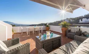 Luxurious Penthouse, amazing view and Jacuzzi ! - Image 3
