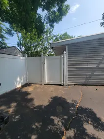 1 Bedroom Apartment with Kitchen & Full Bath - Image 4