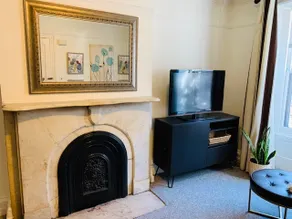 Charming one bedroom in the heart of Hoboken - Image 2