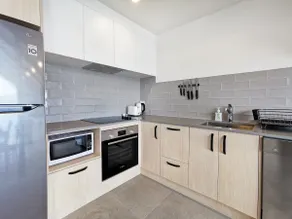 Modern, Plush & Picturesque - Brand New Townhouse - Image 4