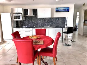 Cairns Esplanade Apartment - Image 4