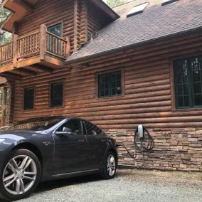 Einzigartiges, abgeschiedenes Luxus-Blockhaus im Gold Country mit EV-Ladegerät - Image 5