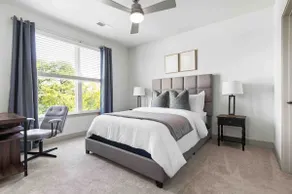 Serenity Living 5 Min From Downtown - Image 2