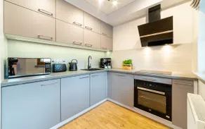 Safir apartment with balcony, close to the center - Image 5