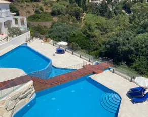 Tala Luxury apartments with pool by Raise - Image 4