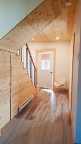 Modern house located in the heart of the city - Image 3