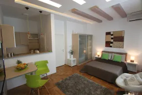 Modern apartment across from Belgrade Arena for two - Image 4