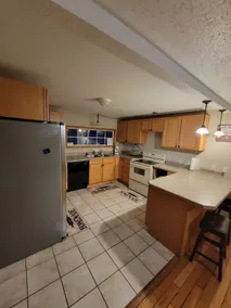 Foster's Rental - Image 4