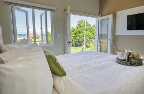 SBS Seaview Villa - 5 bed/4bath with Private Pool and 5 min from Excursions - Image 4
