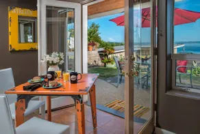Three Tree Point Suite - Image 2