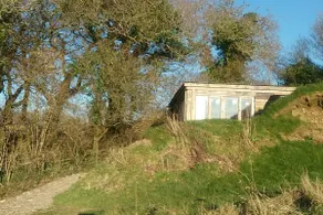 Foxes Den, Secluded, off-grid cabin. Amazing views - Image 3