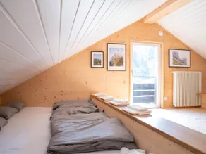 Cozy-Rustic Cabin on the edge of the forest - Image 3