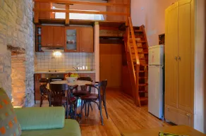 Cozy studio app in the heart of a picturesque town - Image 4