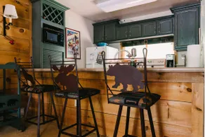 Family Friendly 4 BR Seven Springs Townhouse - Image 4