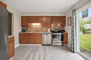 EASTON TOWNE CENTER 4 bed, 2 full bath home w/  big yard - Image 5