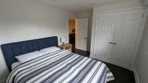 Modern 1 Bedroom Guest Suite - Image 4