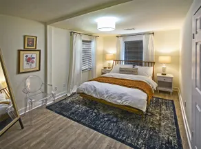 Charming House in \"Historically Hip\" Cooper-Young - Image 4