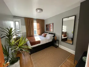 3BR Family Oasis Boho • LGA/ JFK • 15 Min City - Image 2