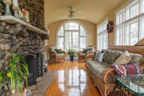 Historic 5bd House w/ Sunroom & 2 Fireplaces - Image 2