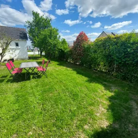 House in quiet area, enclosed courtyard + bicycles - Image 4