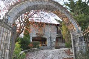 Kastraki - 6-room Stone House - Holiday Home - Image 3