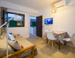 Nice, centrally located apartment near the beach - Image 2