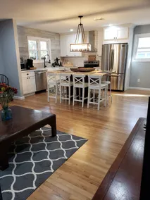 Beautiful home with Game Room - Image 2