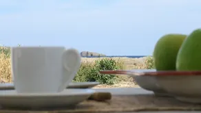 A LOVELY HOUSE NEAR THE SEA - Image 2