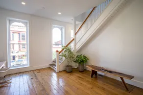 Downtown Medina Contemporary Loft - Image 4